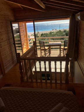 Nashos Deluxe Bungalows